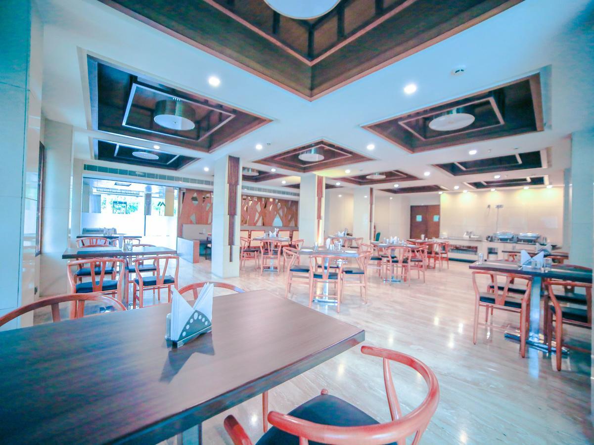 Oyo 6472 Hotel Metropolitan Vijayawada Ngoại thất bức ảnh