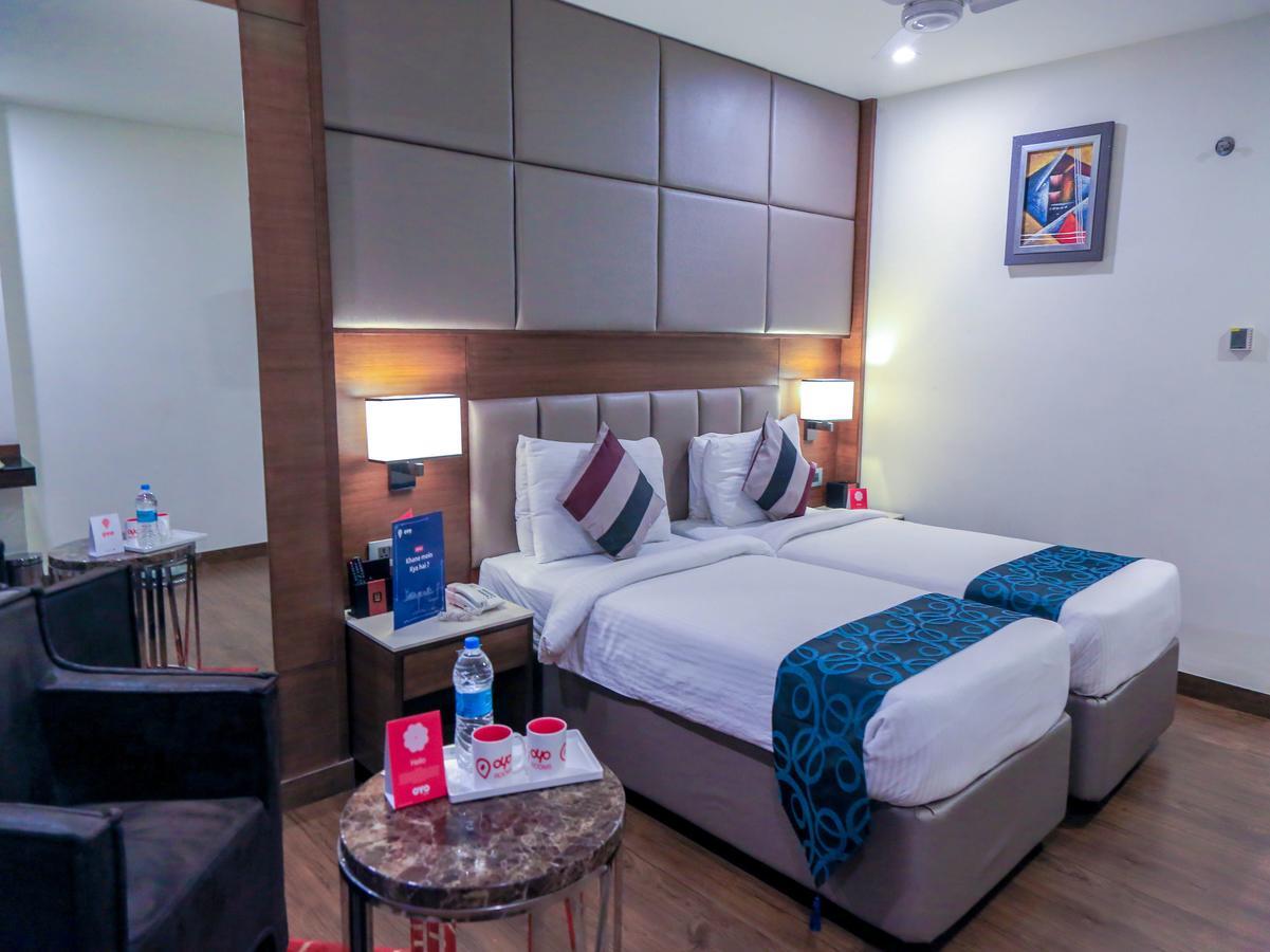 Oyo 6472 Hotel Metropolitan Vijayawada Ngoại thất bức ảnh