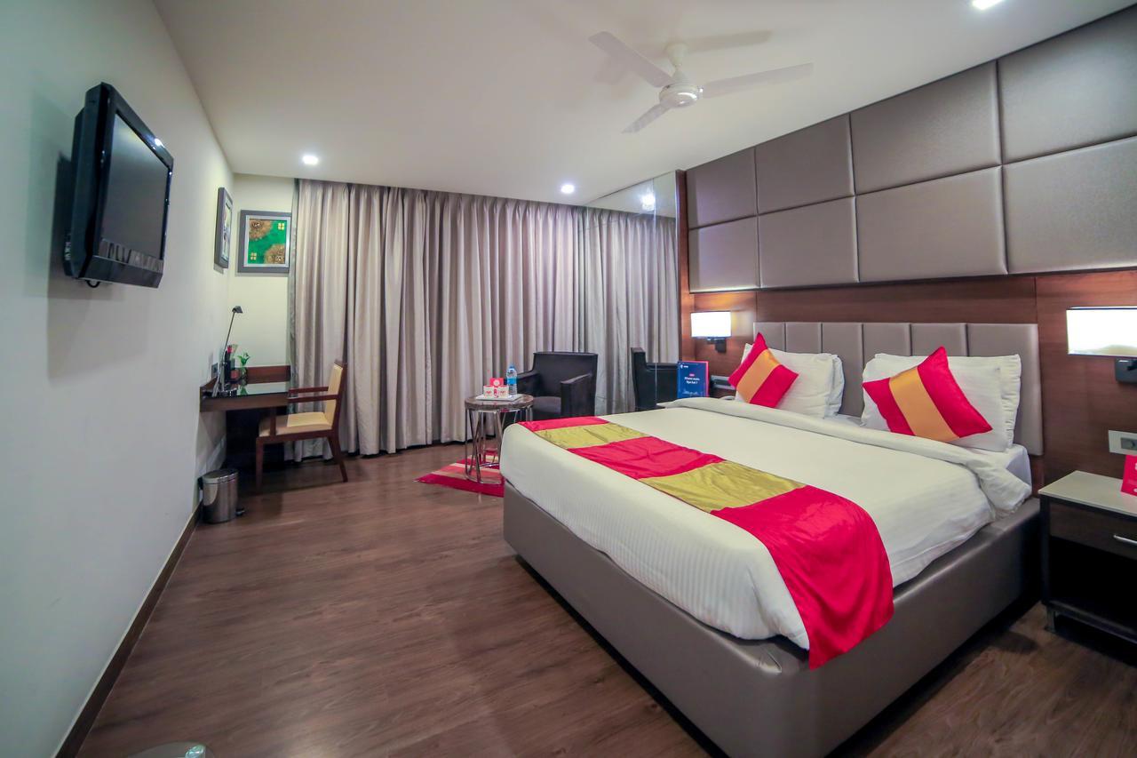 Oyo 6472 Hotel Metropolitan Vijayawada Ngoại thất bức ảnh